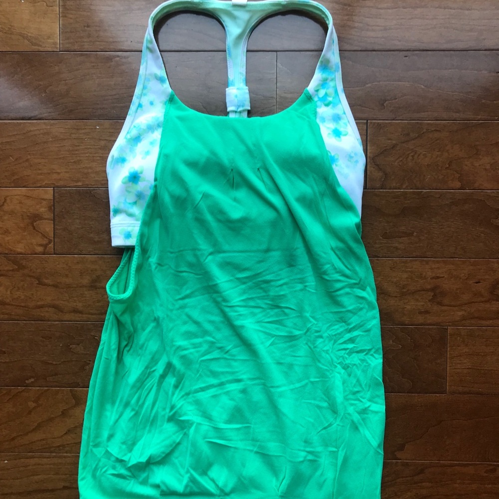 Lululemon tank top size 2
